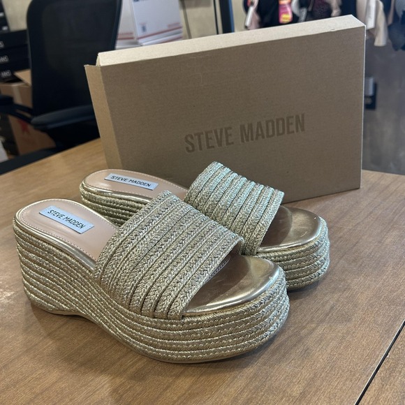 Steve Madden Shoes Womens Size 9.5 Gold Realize Platform Wedge Slide Sandals